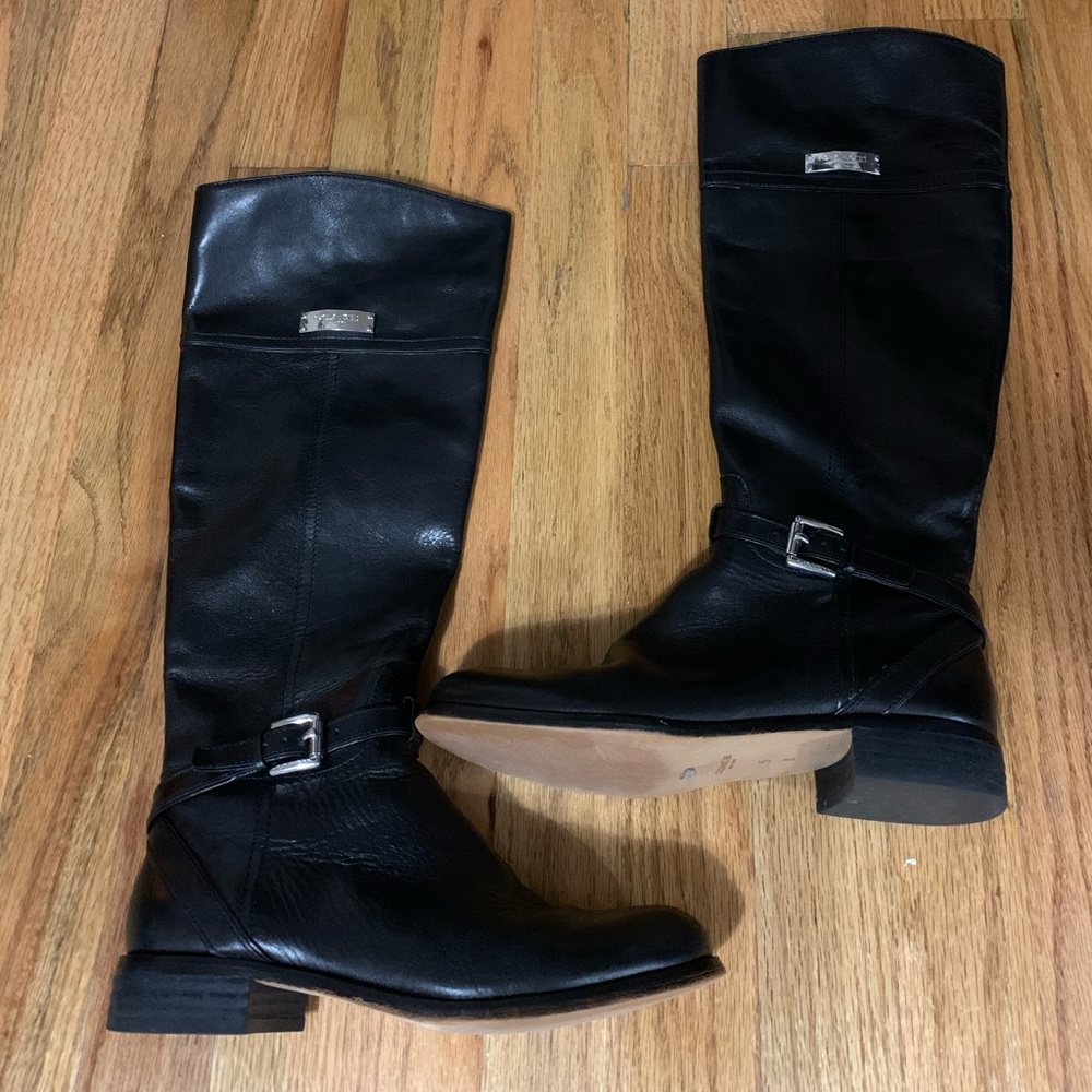 Black boots